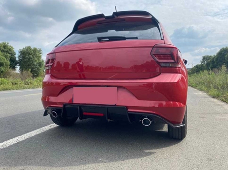 VOLKSWAGEN POLO 2018+ IÇIN UYUMLU MK6 ÇIFT EGZOZ DIFUZOR (PIANO BLACK)